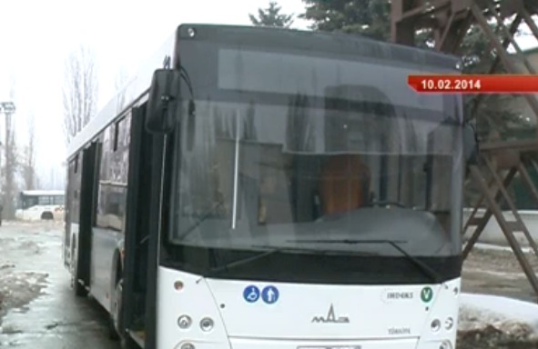 Один такой автобус стоит 100 тысяч долларов.
