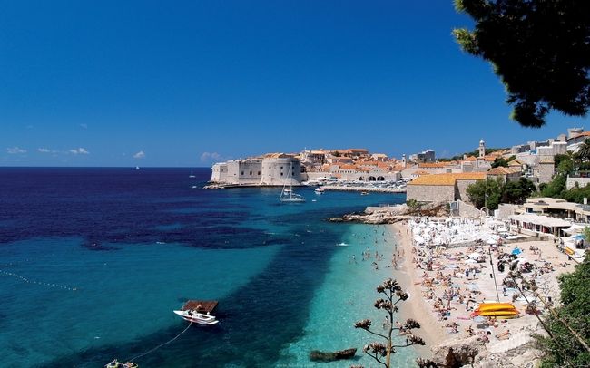 Pentru Paphos, turiştii au nevoie de 160 euro.