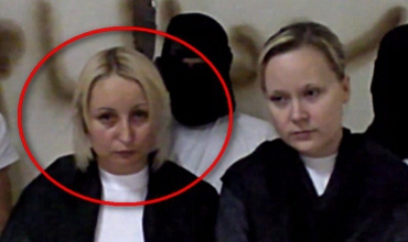 Pодные девушки не верят, что она могла быть шпионкой.