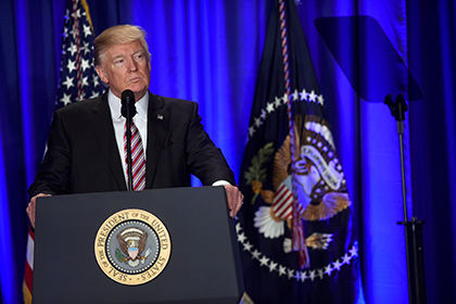 До разговора с Путиным Трамп поговорит по телефону с премьер-министром Японии Синдзо Абэ и канцлером ФРГ Ангелой Меркель