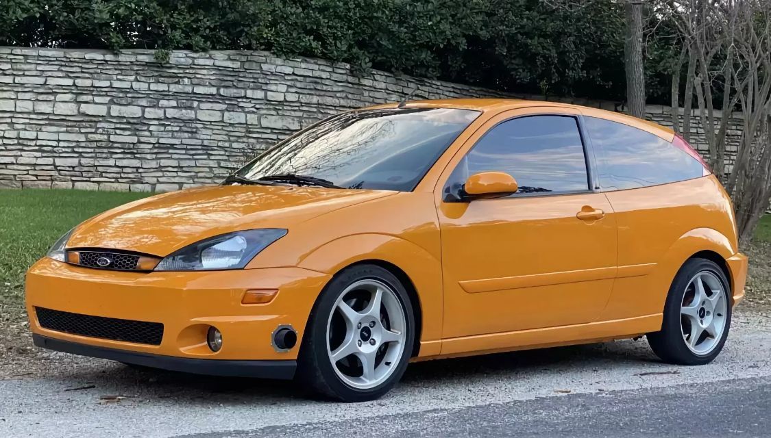 Ford Focus c V8 и задним приводом выставили на продажу.