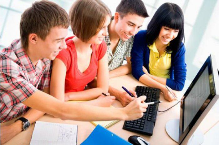 19 studenți vor beneficia de burse la un stagiu internațional