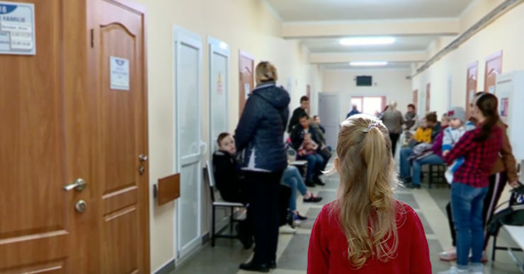 Детские отделения в Кишиневе переполнены пациентами с COVID-19.