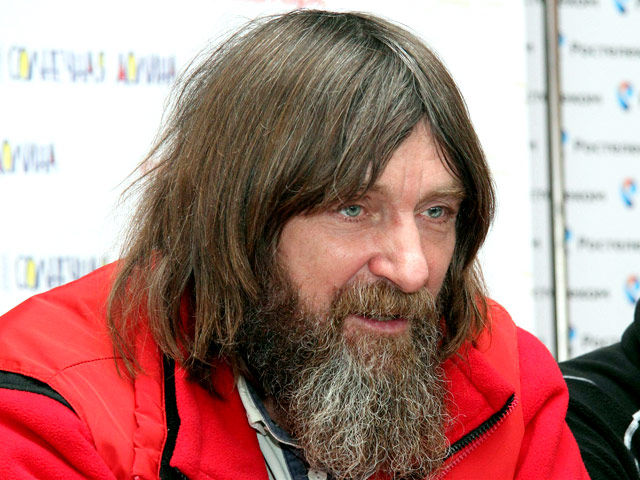 Также путешественник сообщал, что собирается погрузиться в Марианскую впадину.