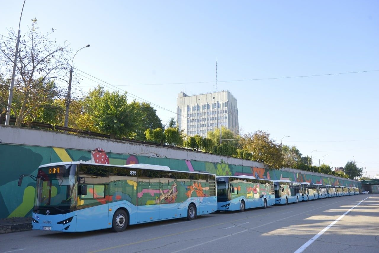На улицах Кишинева появится еще 10 новых автобусов.