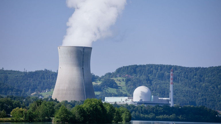 UE amână respingerea tehnologiei nucleare rusești.
