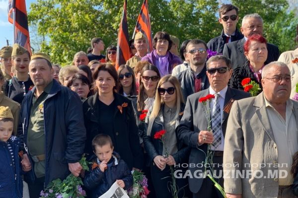 «Мы чтим подвиг героев»: тысячи комратчан вышли на парад Победы.
