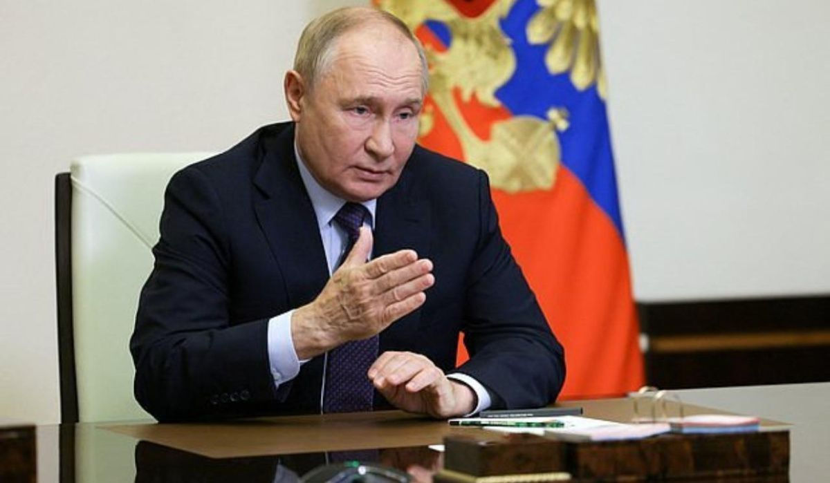 Путин: Минобороны предложит ответ на возможные удары вглубь России.