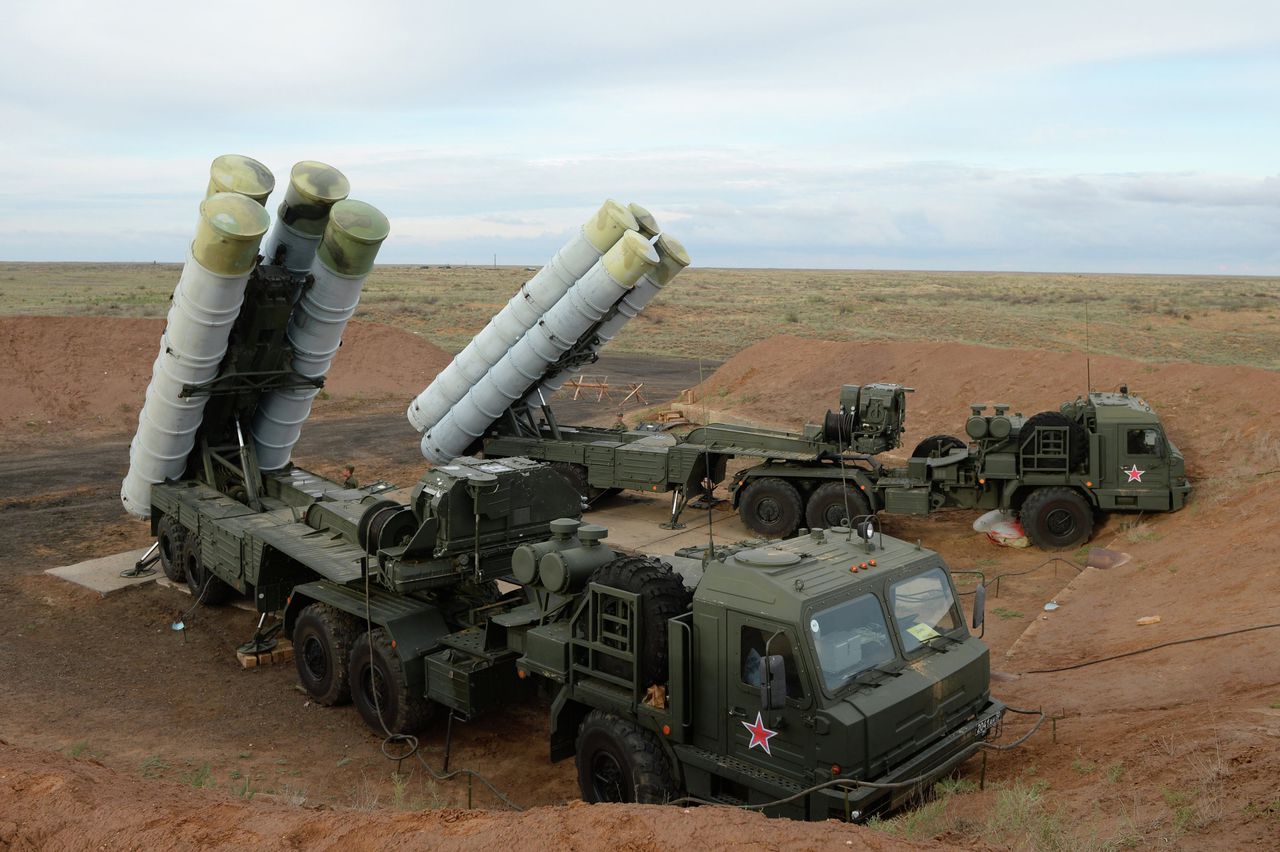  Контракт на поставку С-400 Турции подписан, Россия готова начать его реализацию.