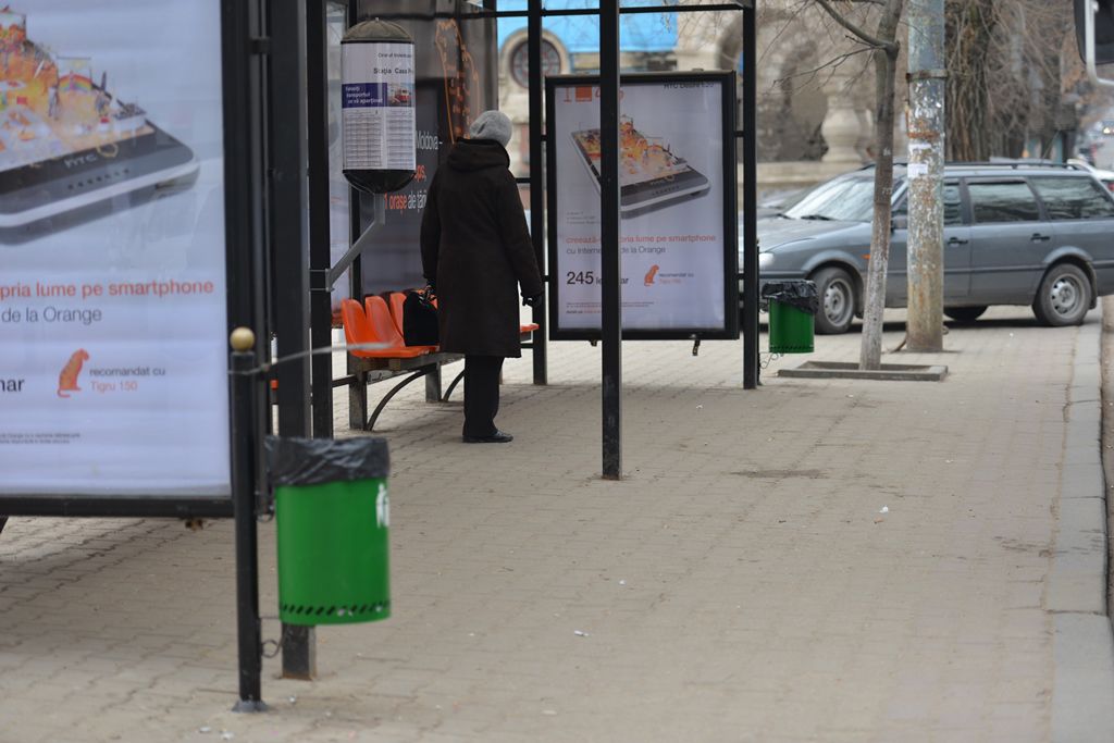 Peste o mie de coşuri de gunoi, inclusiv pentru gunoiul selectiv, vor fi instalate în Capitală.  Foto: publika.md