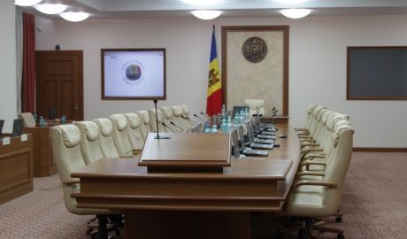 Guvernul a numit în funcție 23 de secretari de stat. 