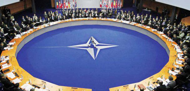 NATO cere ca reducerea personalului rus sa se produca în cel mult 90 de zile.  Foto: russia-ic.com