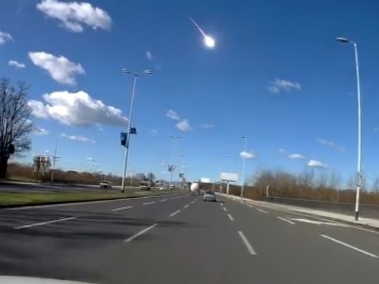 Взрыв метеорита в небе над Хорватией попал на видео.