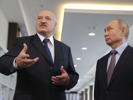 Лукашенко заявил, что Белоруссия не пропустит "танки на Москву".