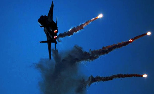 Formal, Israel şi Siria se află în stare de război, cu toate că între ele a fost încheiat un armistiţiu.
