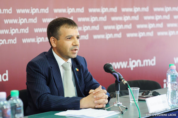 Candidatul spune că va propune în cadrul unui referendum să se decidă strămutarea capitalei de la Chişinău la Bălţi. Foto: ipn.md