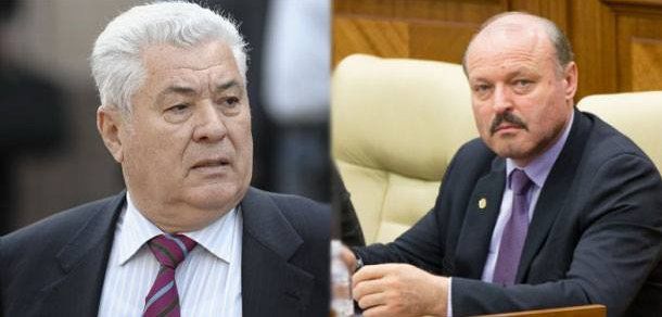 Voronin, luat la întrebări de Ghilețchi la o conferință în Strasbourg.  Foto: deschide.md