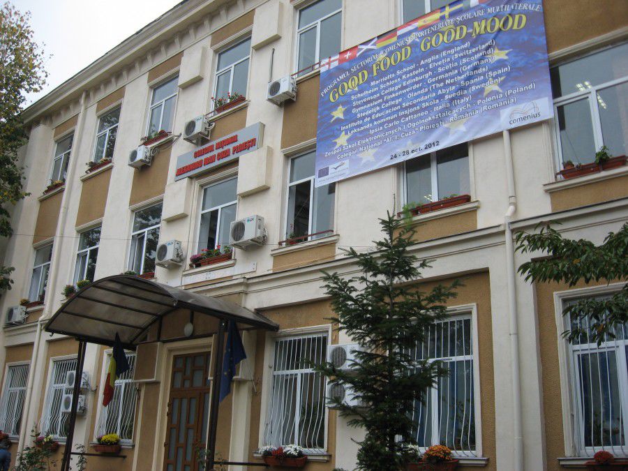 O profesoară din România a tuns doi elevi. Cum explică gestul. Foto: ph-online.ro