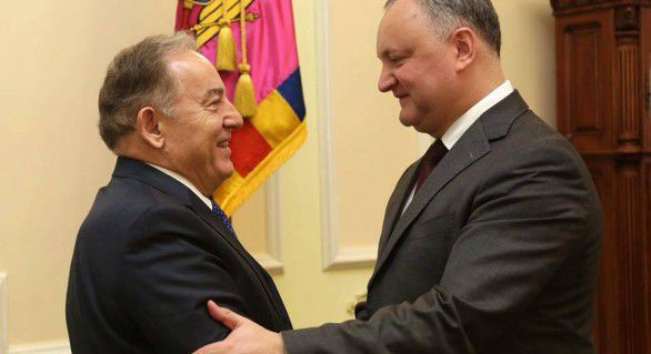 Preşedintele Igor Dodon a avut astăzi o întrevedere cu Ambasadorul Hulusi Kilic. Foto: Facebook/ Igor Ddodon