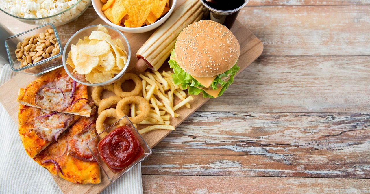 Бразилия запретила трансжиры в продуктах питания.