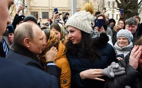 Предложившая Путину взять ее в жены россиянка рассказала о беседе с ним.