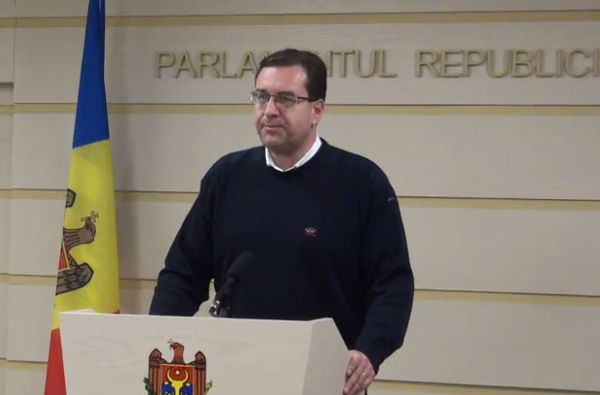 Noi declaratii dupa sedinta de negocieri cu PL si grupul Leanca. Foto: protv.md