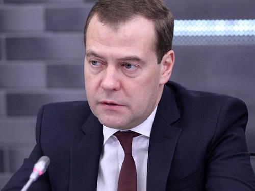 Медведев намекнул на возможные экономические санкции в отношении Молдовы в связи с обыском кишиневскими властями самолета  российского вице-премьера Дмитрия Рогозина.