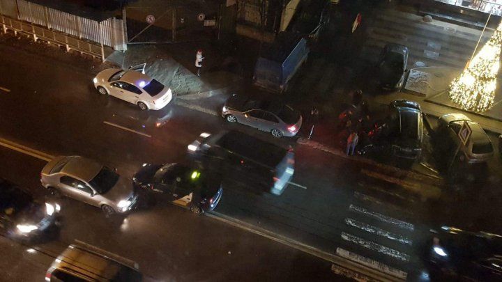 В столице произошло ДТП: таксист сбил пешехода.
