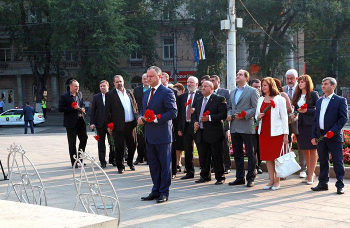 Igor Dodon a adresat un mesaj de felicitare pentru cetățenii Republicii Moldova. Foto: unimedia.info