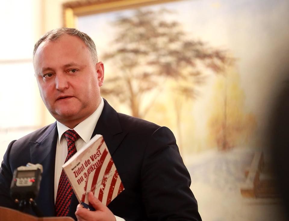Dodon vrea pedepse pentru semnatarii declarațiilor de Unire