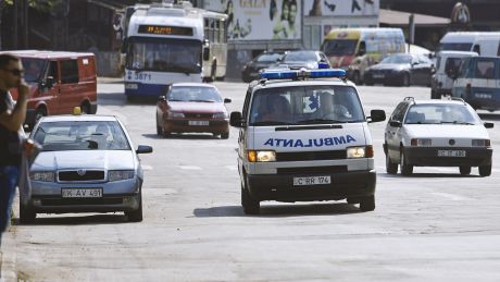 Fetiţa a început să se învineţească la faţă în timp ce se afla împreună cu mama ei în microbuzul de pe linia Chişinău – Edineţ.