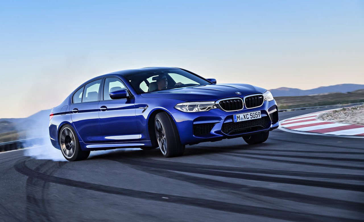 BMW M5: Record pentru cel mai lung drift – 374 km