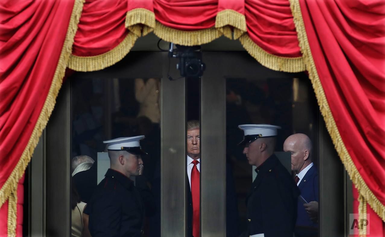 Дональд Трамп официально стал 45-м президентом США.