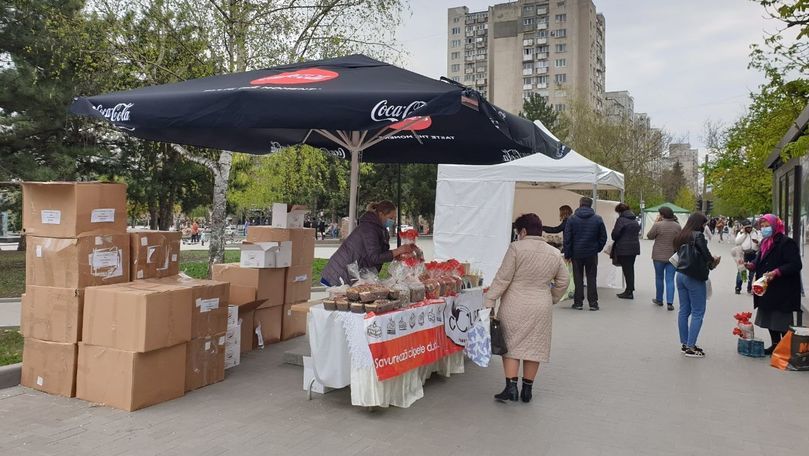 Покупатели недовольны ценами перед Пасхой на рынках столицы.