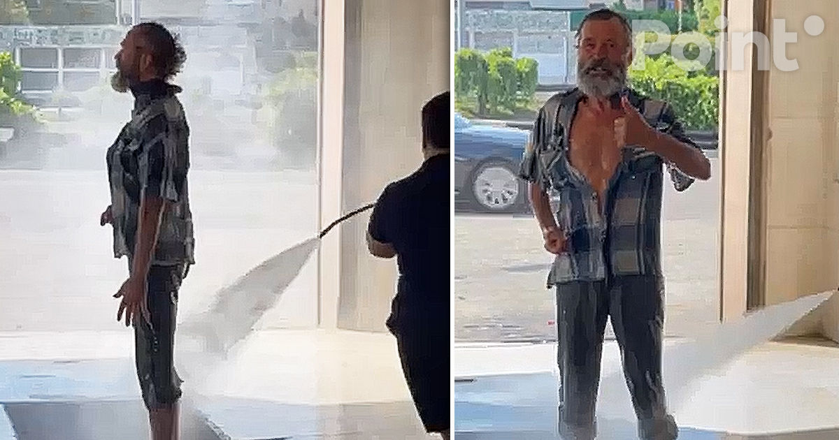 Un bărbat, spălat cu jetul la un self-service din Capitală.