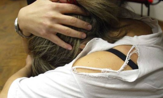 O tânără în vârstă de 18 ani din satul Răzeni, raionul Ialoveni, a fost violată de șoferul mașinii de ocazie cu care se îndrepta spre Chișinău.