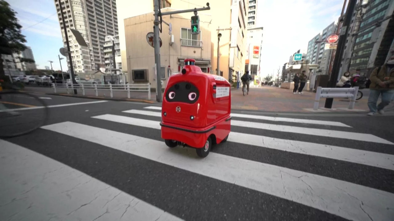 Șoferii de camioane din Japonia vor fi înlocuiți de roboți: Aceștia vor livra cumpărăturile din magazine.