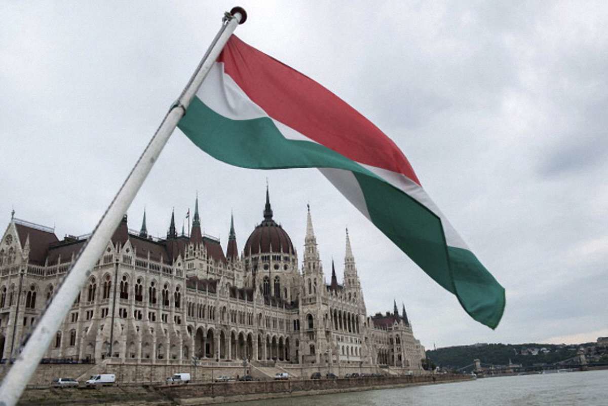 Венгрия пообещала наложить вето на санкции против российских энергоресурсов.