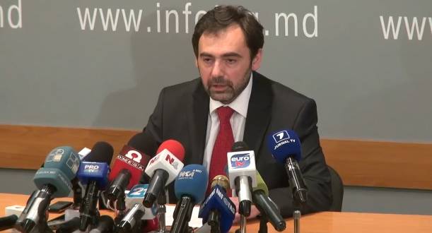 Марк Ткачук также рассказал, что отправил письмо политисполкому ПКРМ, в котором объяснил свое решение отказаться от мандата.