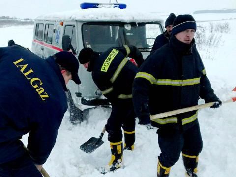 400 de salvatori intervin în toată țara pentru a preveni riscurile