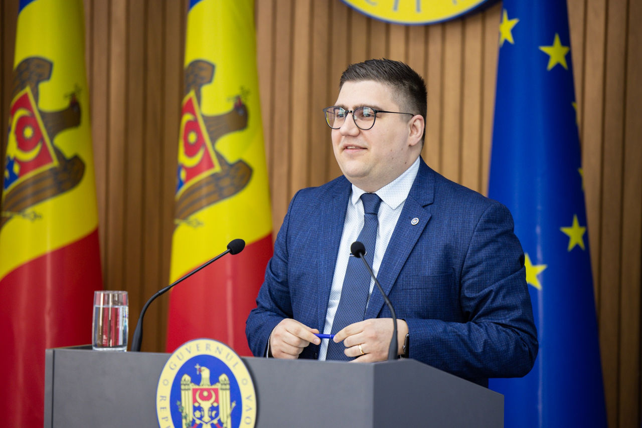 Представитель правительства Даниел Водэ.