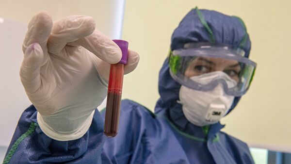 Париж и Берлин призвали ЕС сделать вакцину от COVID-19 доступной всем.