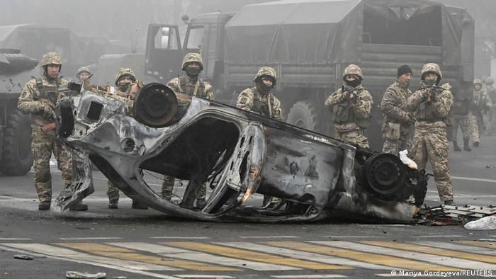 Начальник полиции охваченного протестами региона в Казахстане покончил с собой.