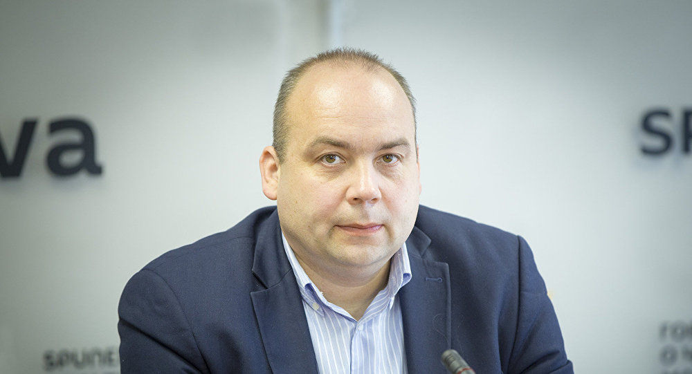 Ciurea: Paradoxal, dar suveraniștii moldoveni îl susțin pe Simion.