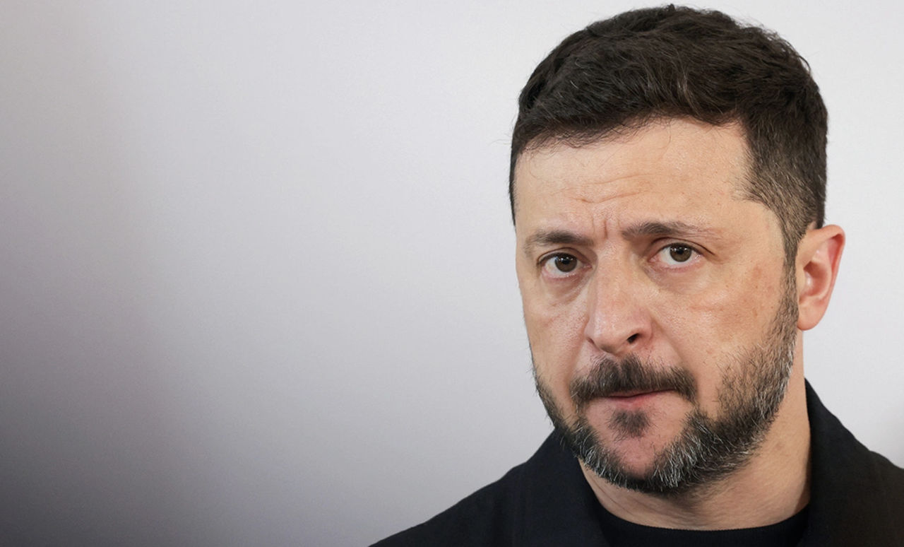 Зеленский: РФ готовит удар ракетами и дронами по "центрам принятия решений" в Украине.