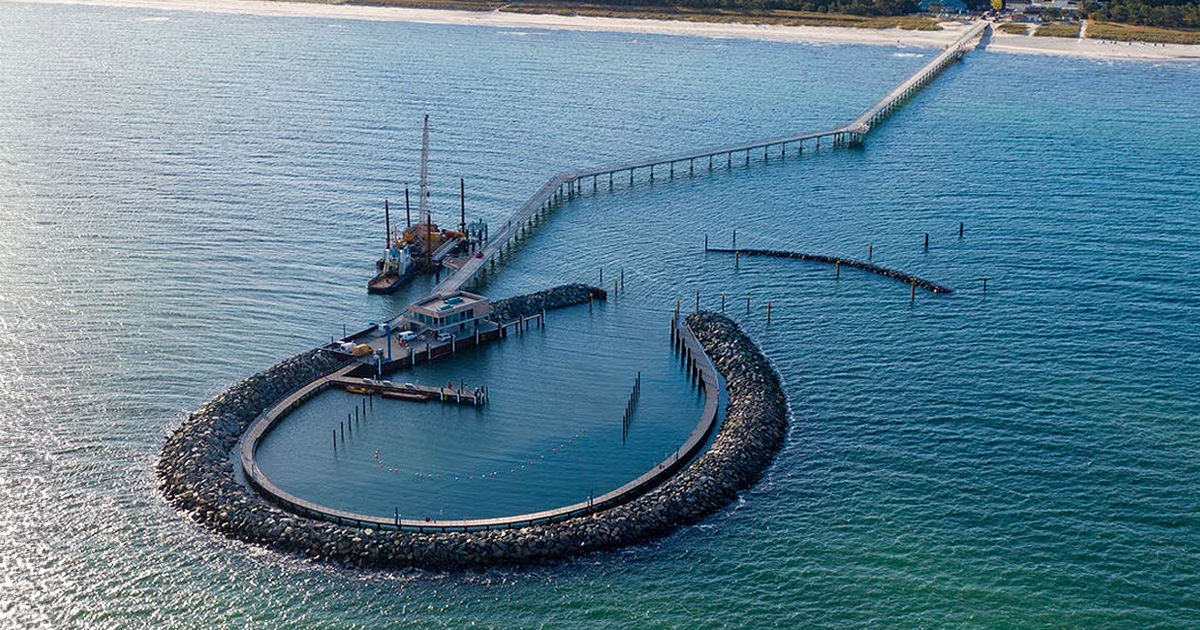 На севере Германии открылся самый длинный пирс Балтийского моря.