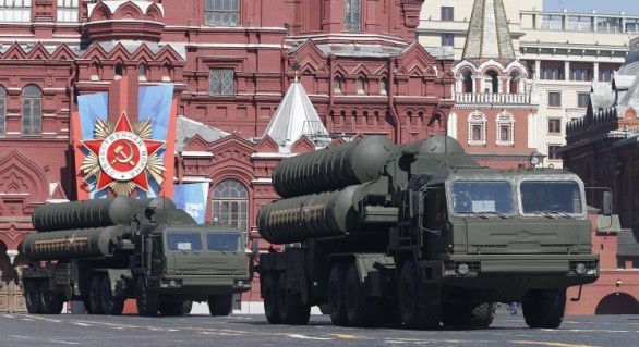 Oficialii americani sunt sceptici în privinţa acestei iniţiative, citând încălcările de către Rusia a tratatelor şi acordurilor existente.