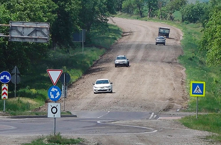 Дорожных строителей РМ тянут на дно задолженности от государства.