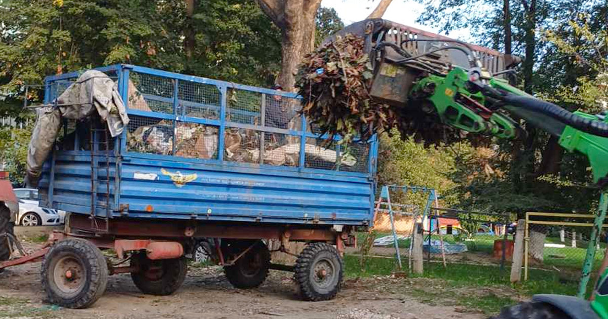 În Capitală se desfășoară campania de salubrizare: Cetățenii, îndemnați să nu ardă frunzele.