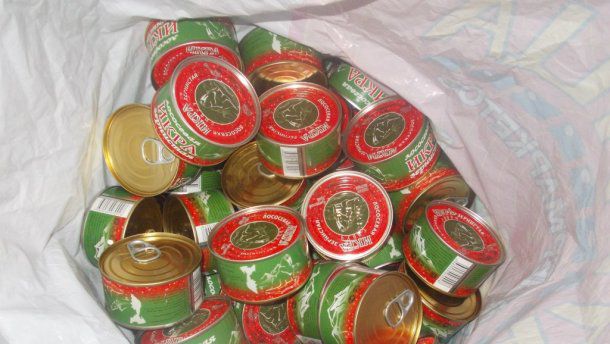 Товар пытался электромеханик данного пассажирского поезда, 46-летний гражданин Молдовы.